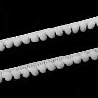 Лента с помпончиками, цвет белый, шир. 25 мм, длина 90 см